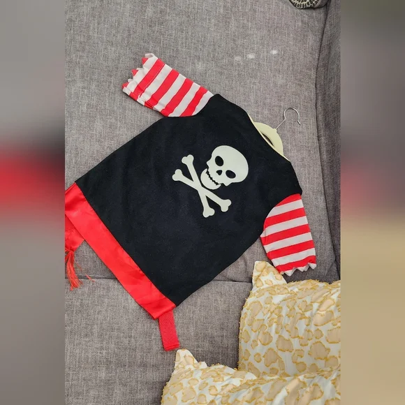 Kids Pirate Costume 3-7 year old